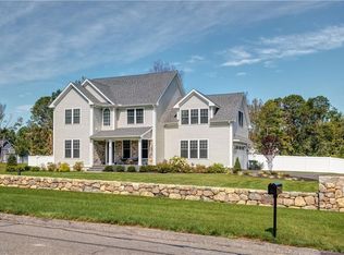 4 Turkey Roost Rd, Newtown, CT 06470