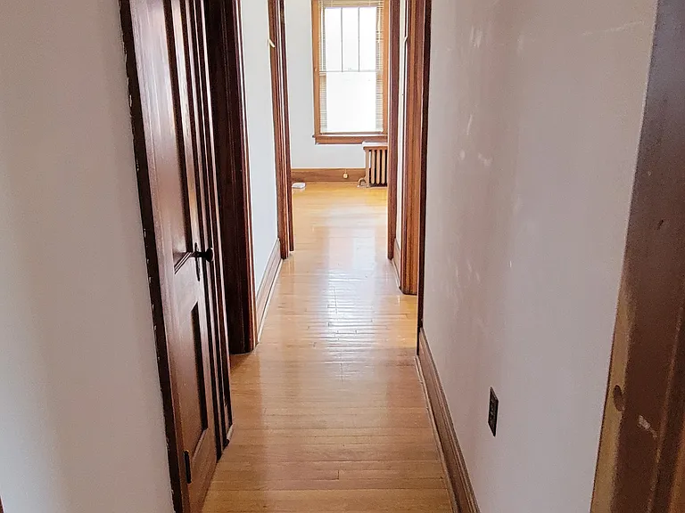 302 E Prospect St — Photo 23