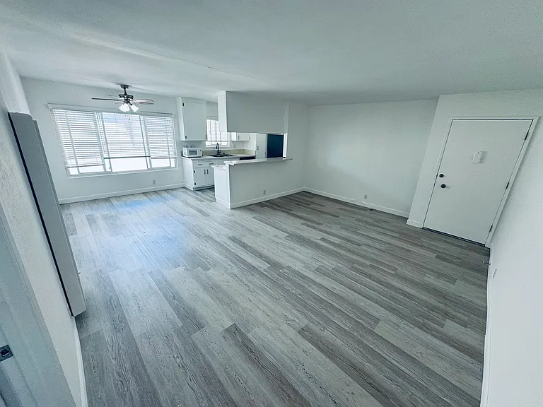 11305 Graham Pl — Photo 10
