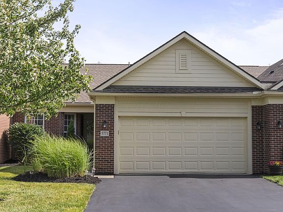 3rd image of 5771 Burke Cir #1202