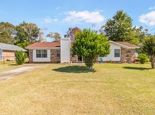 2605 Robindale Dr, Dothan, AL 36305