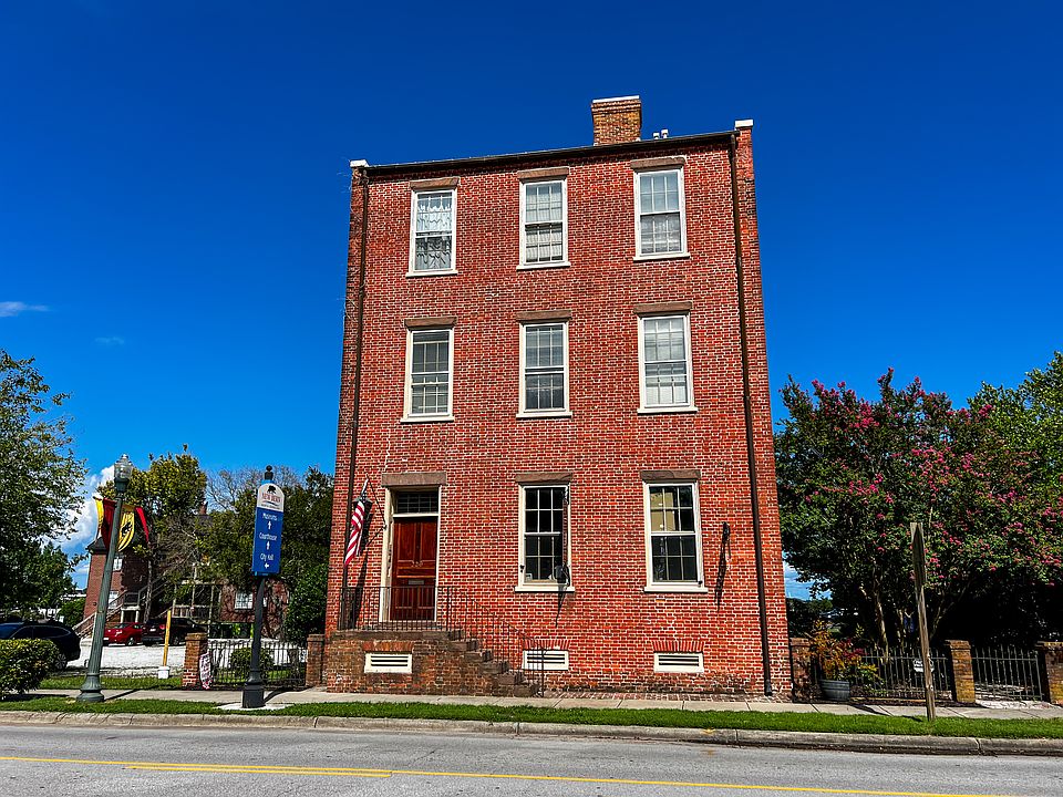 1st image of 220C E Front St #C