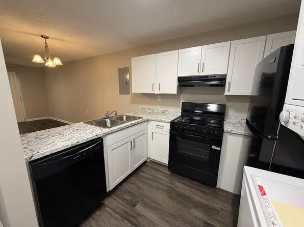 118 S Spruce St #A, Rock Hill, SC 29730