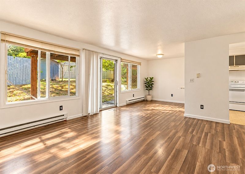 4th image of 21614 29th Avenue S