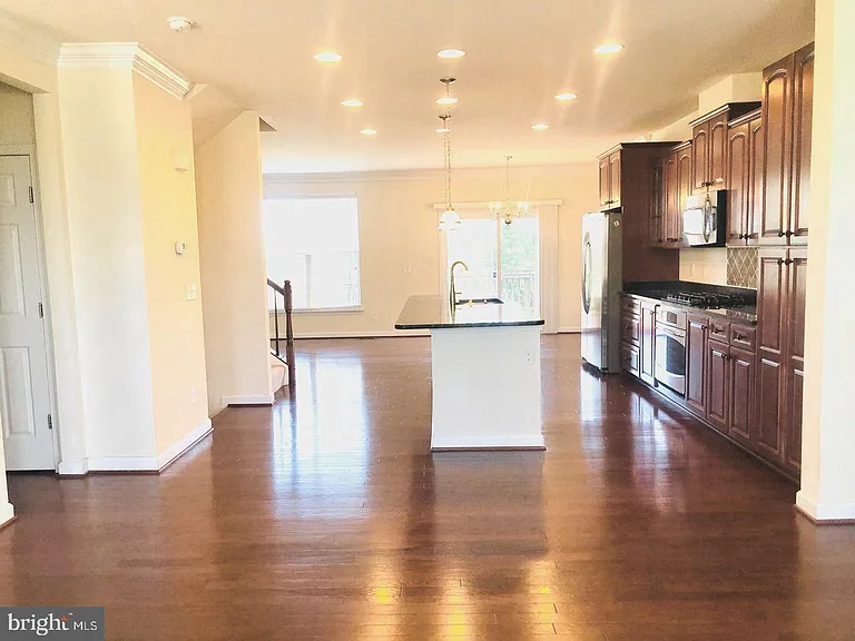 42638 Beckett Ter — Photo 3