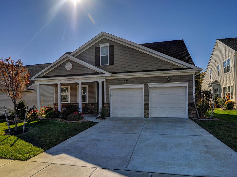 1st image of 35 Bayville Way