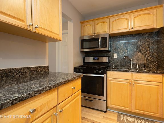 5th image of 1250 E Washington St APT 7