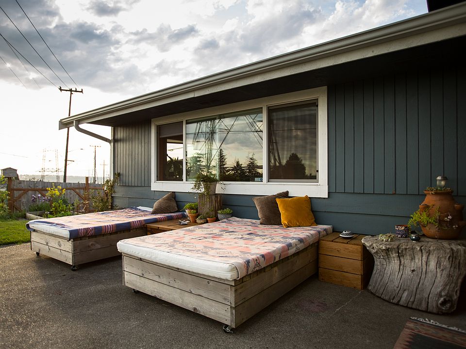 Private back patio outside your kitchen. Views of Olympic Mountains. (Rental not furnished)
