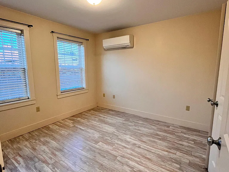 20 Bridgham St — Photo 11