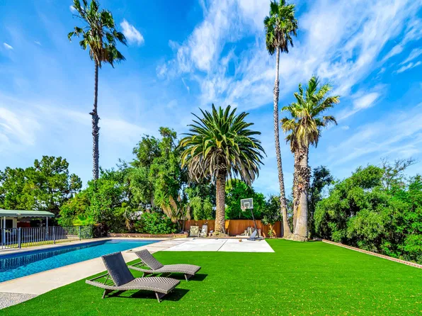 5852 McDonie Ave, Woodland Hills, CA 91367