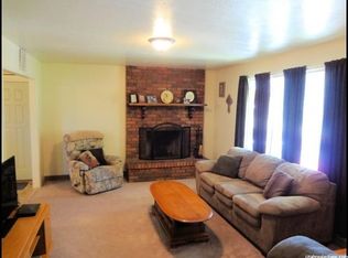 220 N Main St, Lewiston, UT 84320