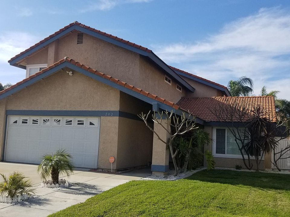1st image of 202 Cormorant Dr