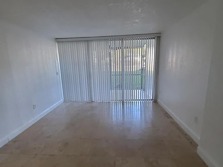 8850 Fontainebleau Blvd #103 — Photo 27