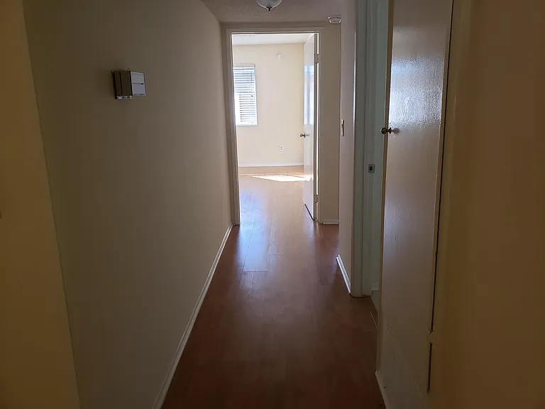 1117 Havenhurst Dr #105 — Photo 5