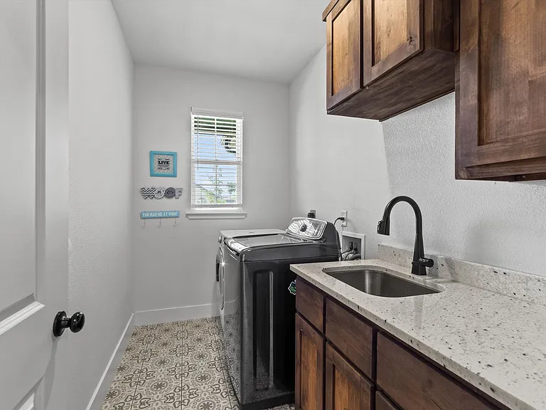 7709 Soapstone Ct — Photo 47