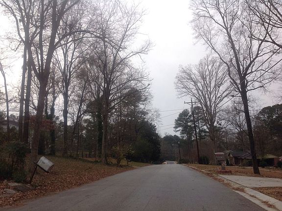 5th image of 1969 Tanglewood Dr