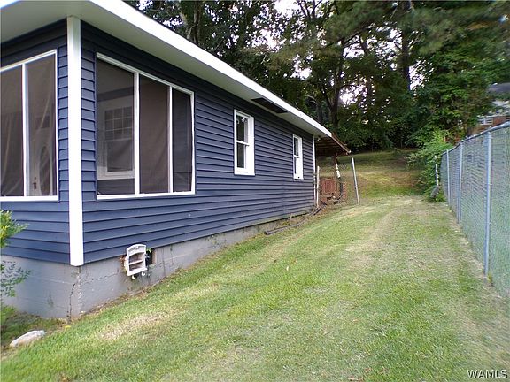 2nd image of 439 2nd Ave NW