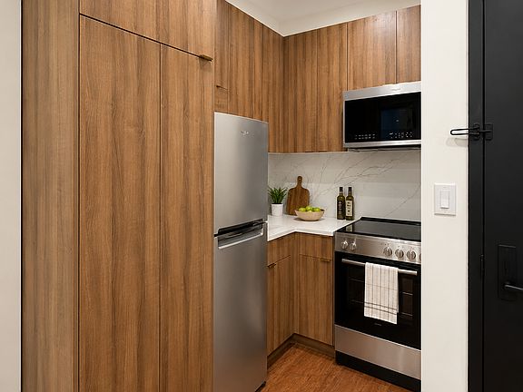 3rd image of 5102 5th Ave #405