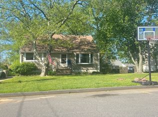 32 No Pennington Rd, New Brunswick, NJ 08901