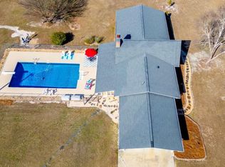 171 Cherrywood Dr, Nicholls, GA 31554