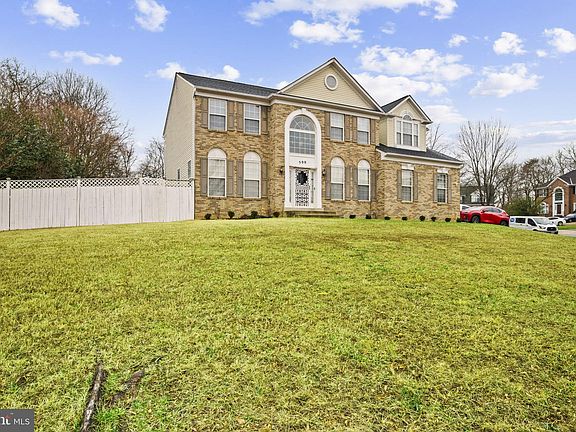 2nd image of 500 Treehouse Ct