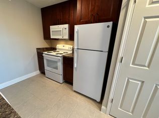 1844 Knox St #12, Lincoln, NE 68521