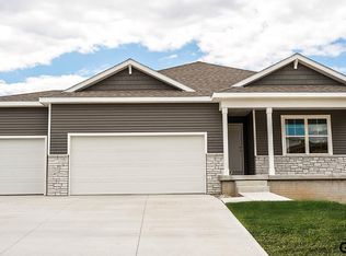 17031 Craig St, Bennington, NE 68007