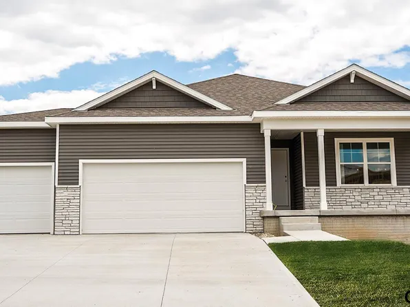 17031 Craig St, Bennington, NE 68007