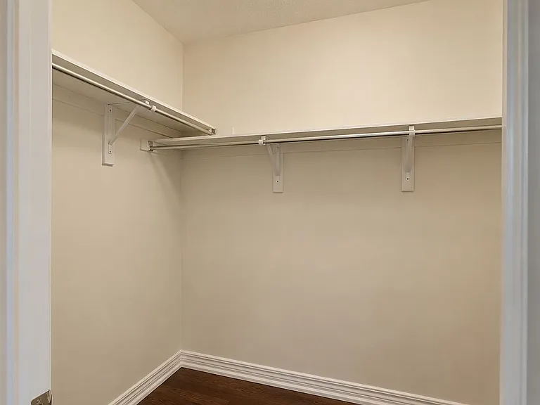 2238 Gladacres Ln — Photo 19