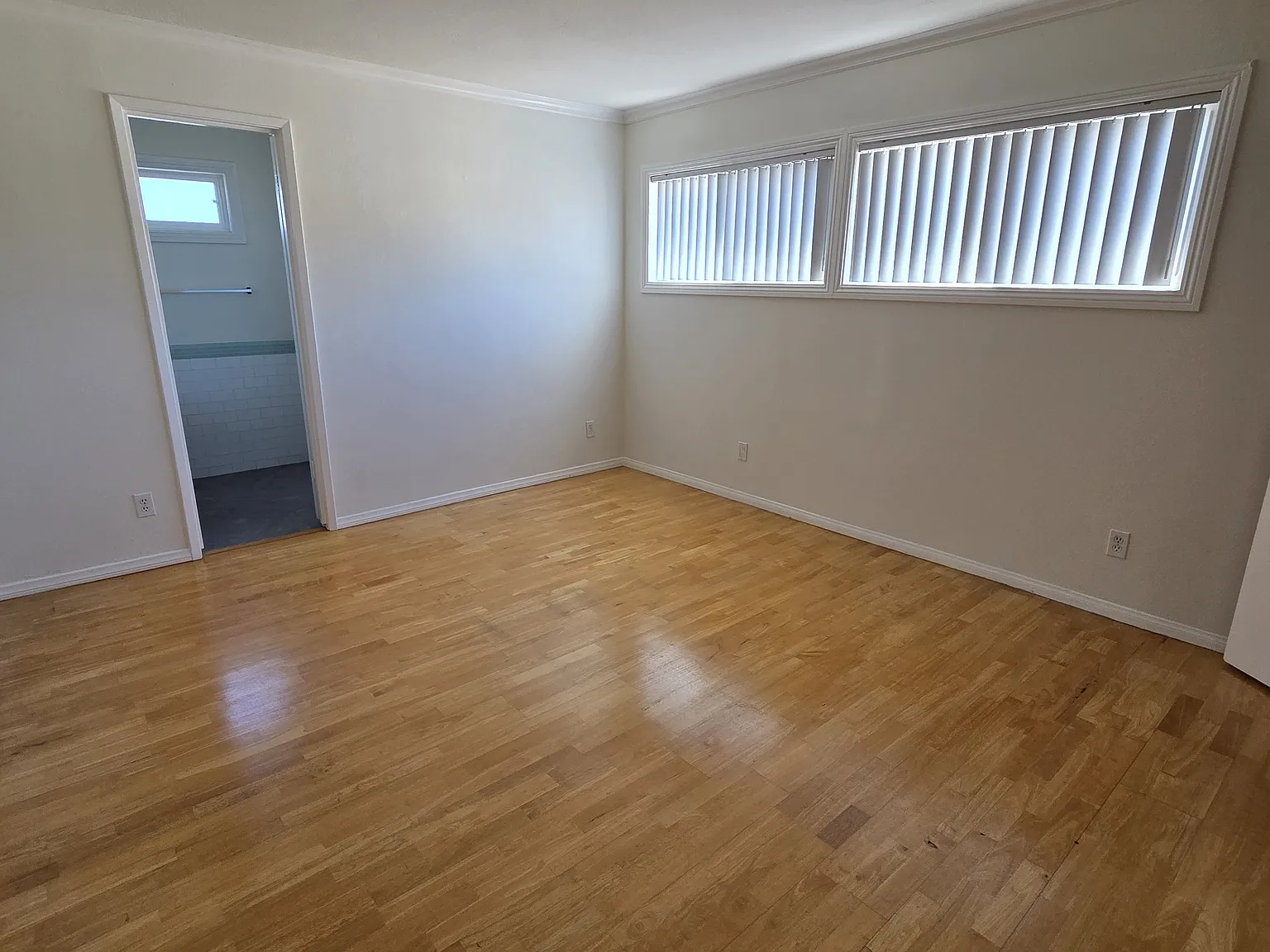 2 bed, 1150 sqft, $2,800 — Photo 2