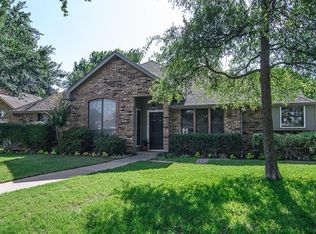 8106 Portsmouth Dr, Rowlett, TX 75088