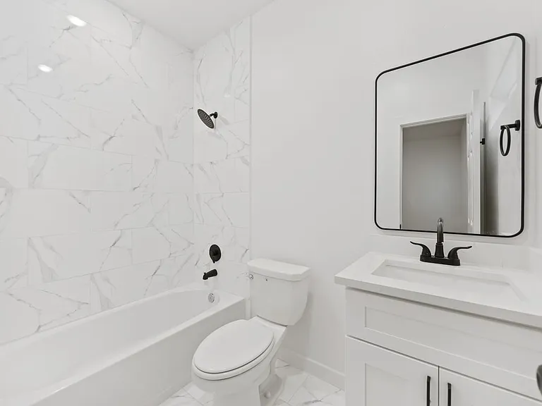 8112 De Priest St #B — Photo 19