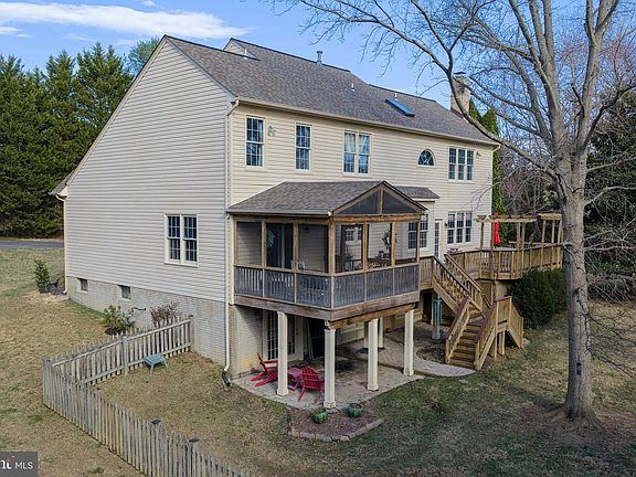 3rd image of 7726 Ox Rd