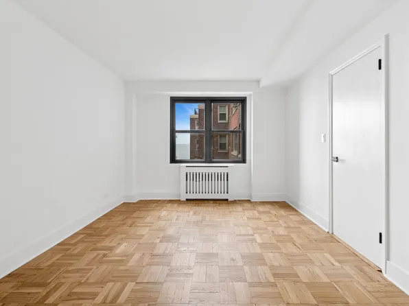 900 West 190th Street 12K image 6 of 6