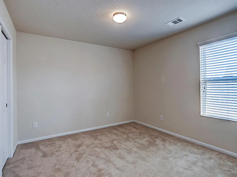 9960 Hyacinth Way — Photo 10