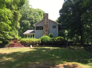 5801 Camden Dr, Matthews, NC 28104