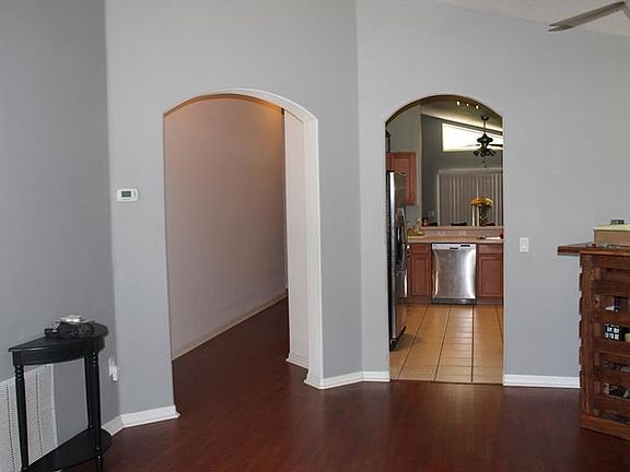 4th image of 3106 Verbena Dr