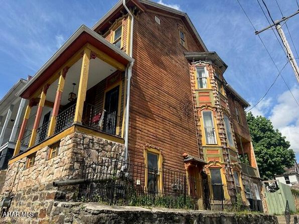 1100 17th Ave, Altoona, PA 16601