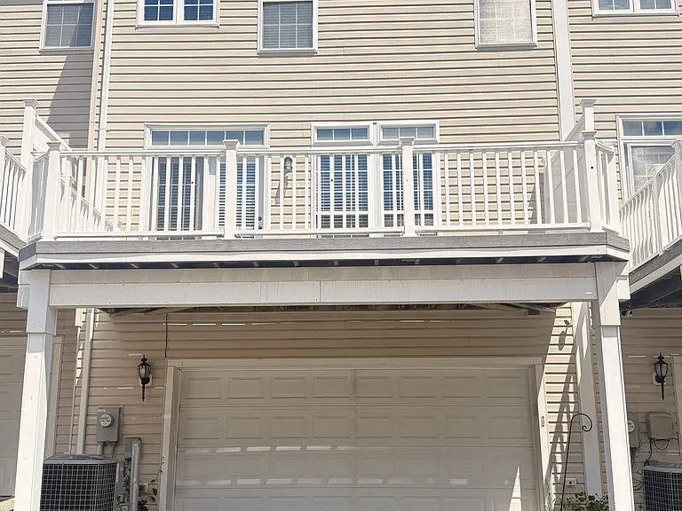 1744 Theale Way — Photo 23