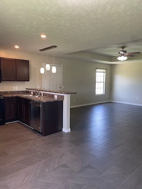 1012 S Ball Ct — Photo 3