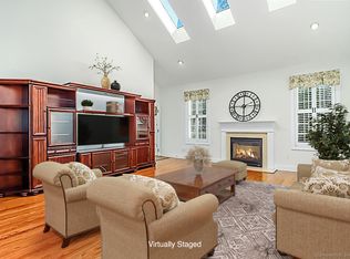 66 Watkins Dr #66, Sandy Hook, CT 06482