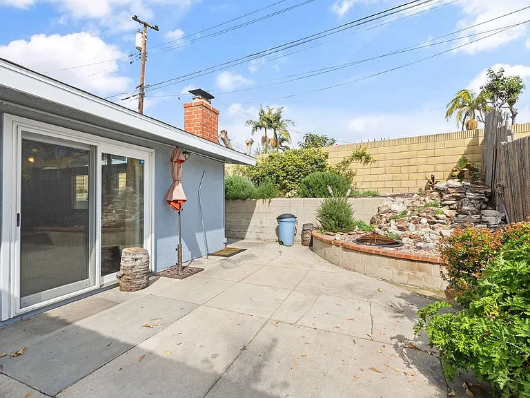 650 Mardina Way — Photo 25