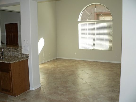 4th image of 3967 E Melinda Dr
