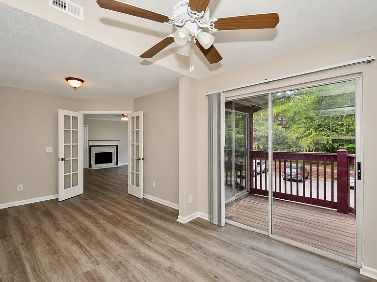 1101 Sandy Lane Dr — Photo 18