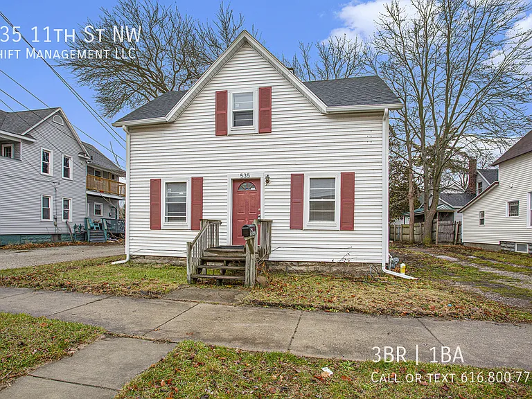 535 11th St NW — Photo 10
