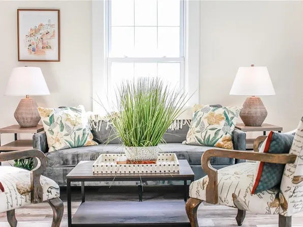 73 Manly Street, Portsmouth, VA 23702