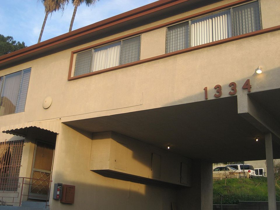 1st image of 1334 Portia St