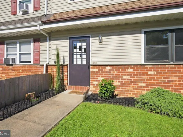 305 Kemper Dr, Newark, DE 19702
