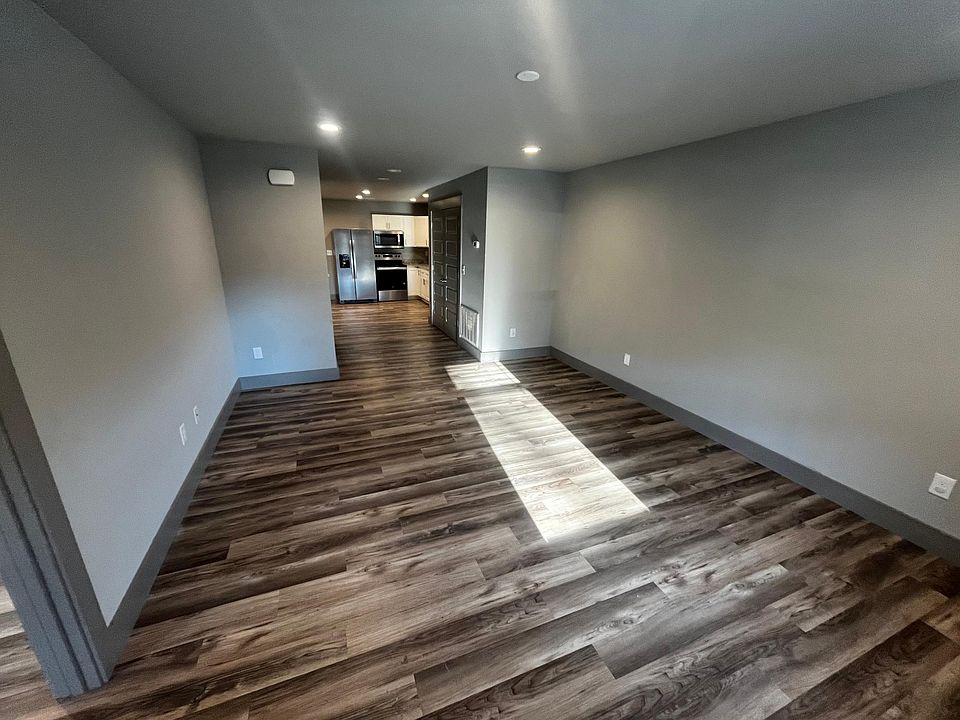 1st image of 1021 Bryan Dr #5