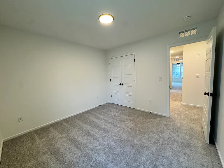 8704 SW Edgewater Dr — Photo 12
